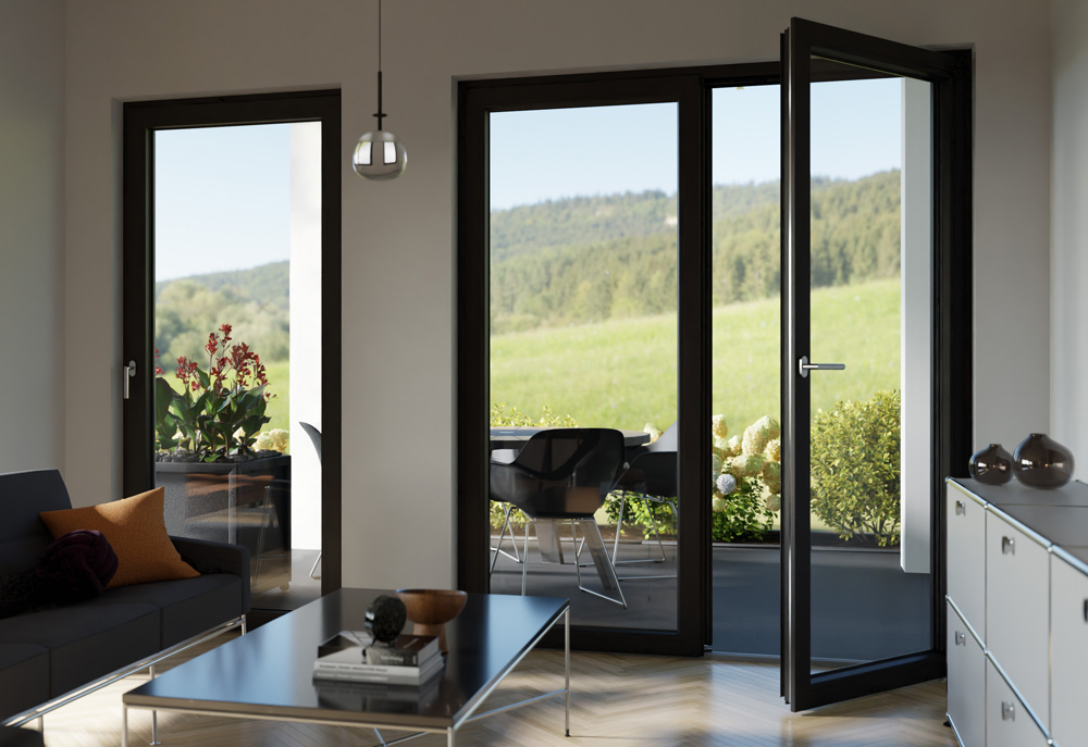 Finestra in PVC Sintesi installata in un ambiente equilibrato e luminoso