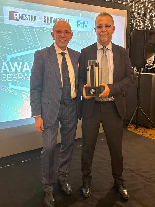 Sandro Marinelli ritira l'Awards del Serramento 2026